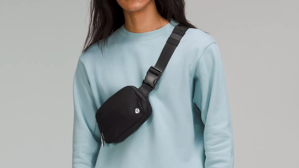 Lululemon Everywhere Belt Bag