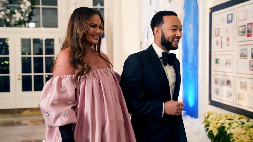 Pregnant Chrissy Teigen Wows At White House State Dinner With Husband John Legend 7798