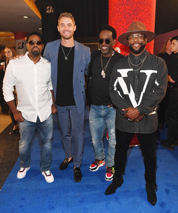 boyz ii men and brett young at 2019 cmt awards