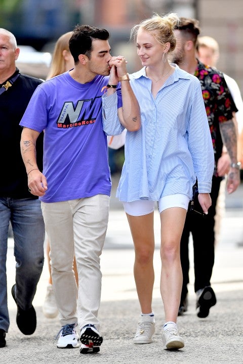 Joe Jonas Holds Hands with Sophie Turner on Valentine's Day!