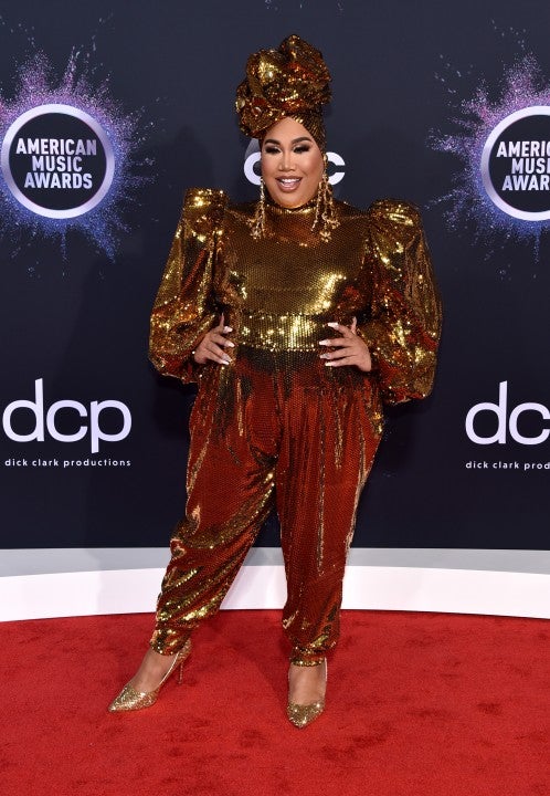 2019 AMAs Red Carpet Photo Gallery