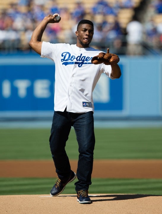 Kobe Bryant's daughter Natalia tosses first pitch on Lakers Night at Dodger  Stadium - ABC News