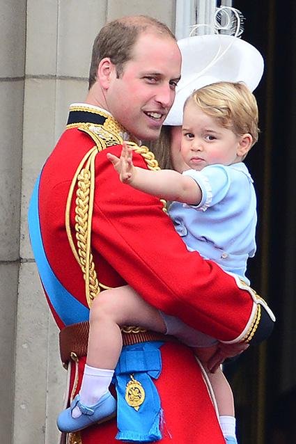 prince william: Prince William poses for cheerful portrait with his three  kids on Father's Day - The Economic Times