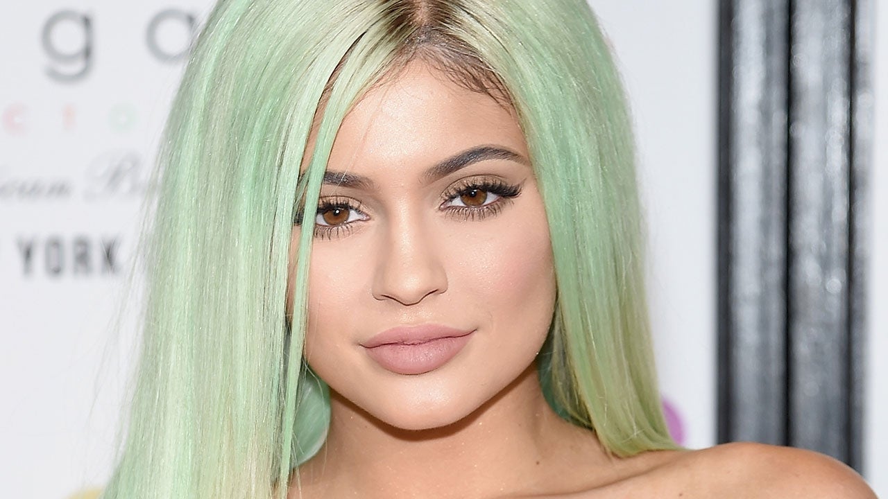 Kylie Jenner Debuts Neon Green Hair Just Hours After Walking In Kanye 