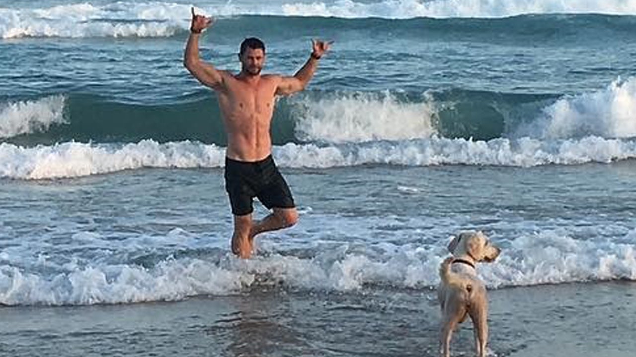 EGO - Chris Hemsworth exibe físico sarado em dia de praia na Austrália -  notícias de Famosos