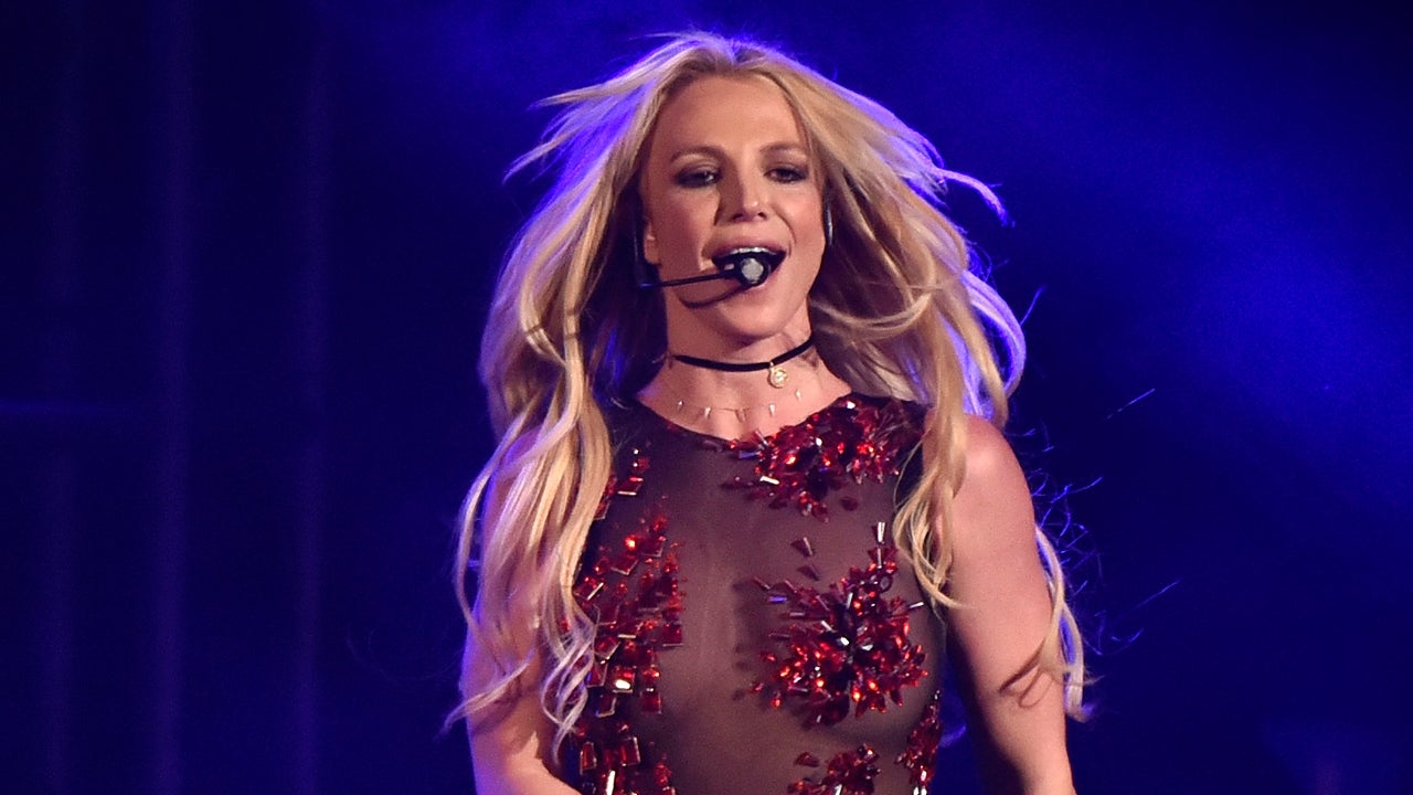 Britney Spears Gushes Over Her Pretty Hot Backup Dancers With 3248