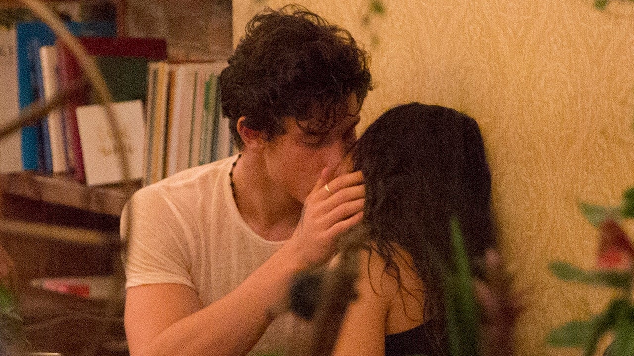 Camila Cabello And Shawn Mendes Share A Kiss During Date In Montreal Entertainment Tonight