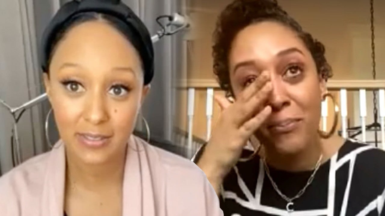 Tamera Mowry Housley Hasnt Seen Twin Sister Tia In Over 6 Months Since Pandemic Hit Exclusive 0429