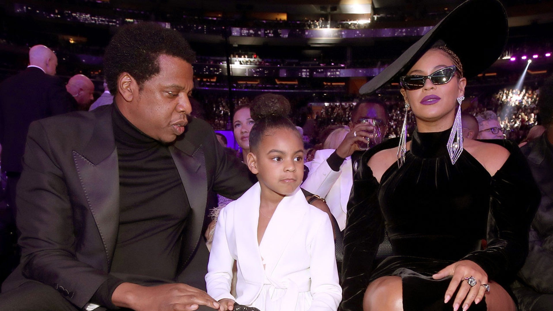 Jay-Z, Blue Ivy turn Super Bowl into cute daddy-daughter date night: See  the photos - Good Morning America