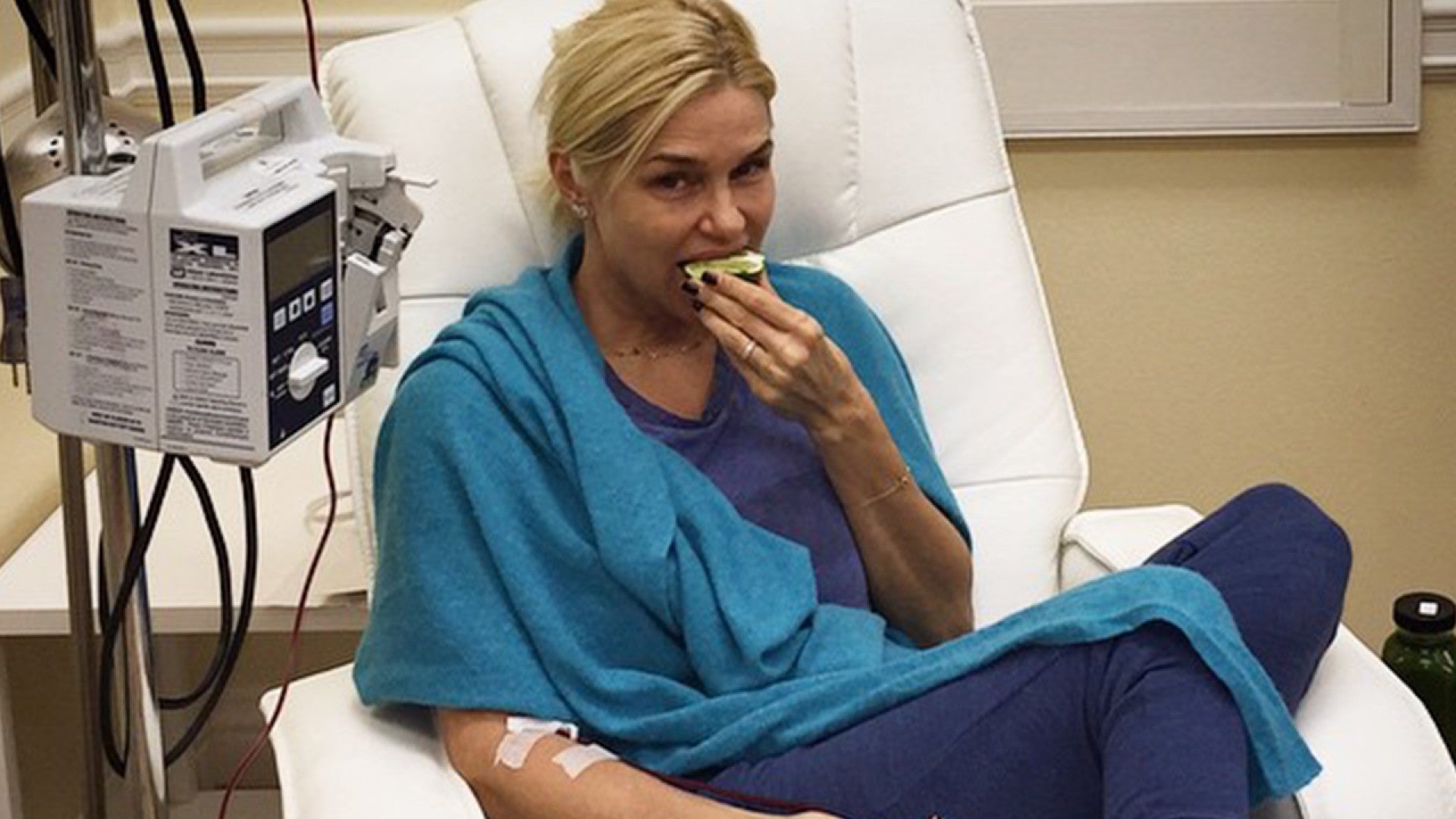 Yolanda Foster Calls Battle With Lyme Disease A Nightmare   YolandaLime 