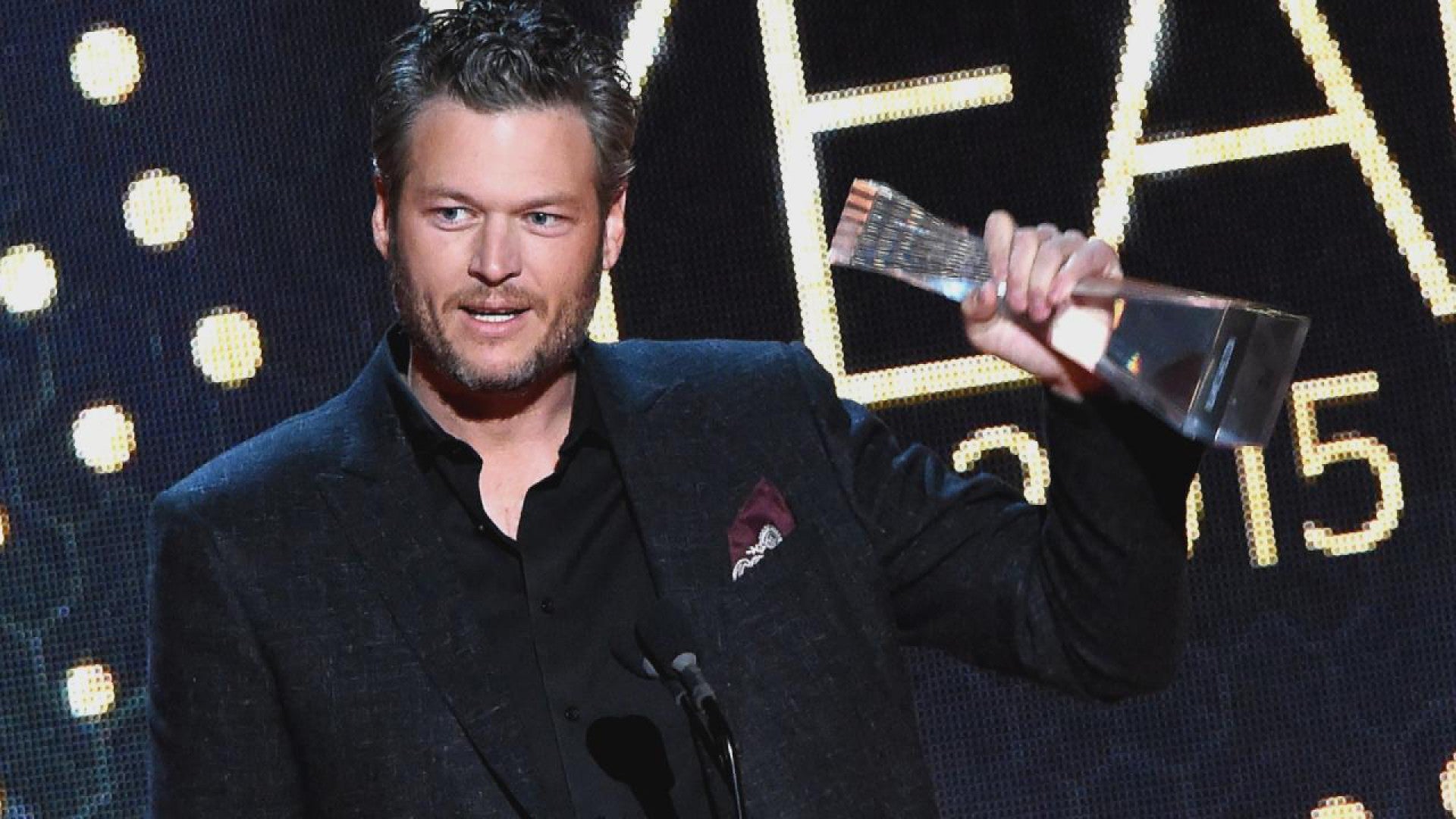 Blake Shelton Talks 'Crazy Year' in CMT Acceptance Speech:  But 'It's Ending So Awesome'