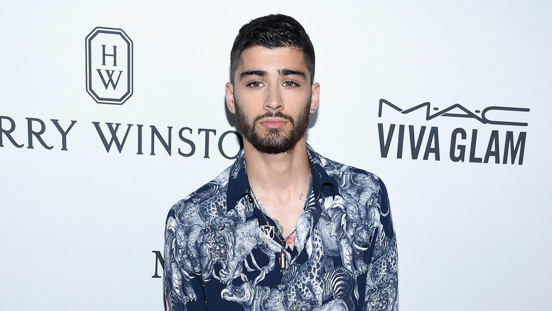 Zayn Malik Shaves Off His Beard See His Smooth New Look 