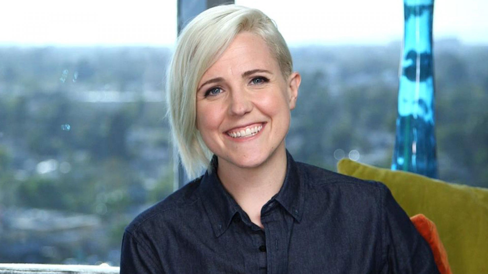 EXCLUSIVE Hannah Hart Tackles Schizophrenia And Her Perfectly   Et INTV HannahHart 101316 Hulu 