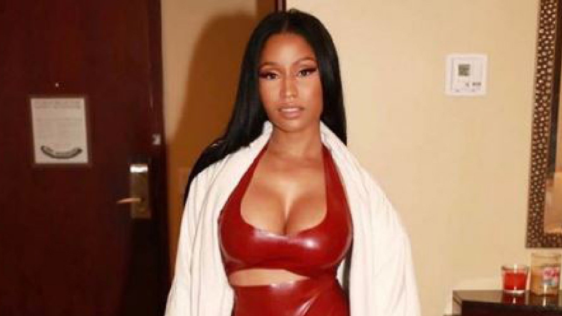 Nicki Minaj Sizzles in Sexy, Red Latex Outfit -- and Throws Shade at Taylor  Swift!