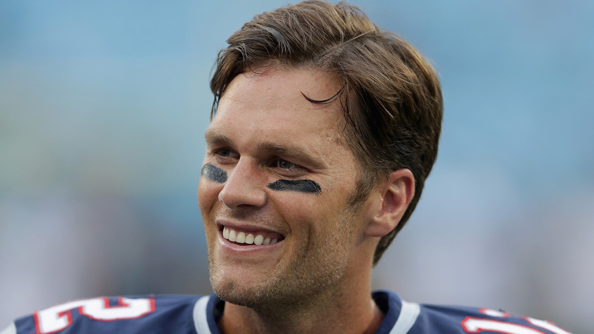 Tom Brady signs with the Tampa Bay Buccaneers after 20 years with the New  England Patriots – El Estoque