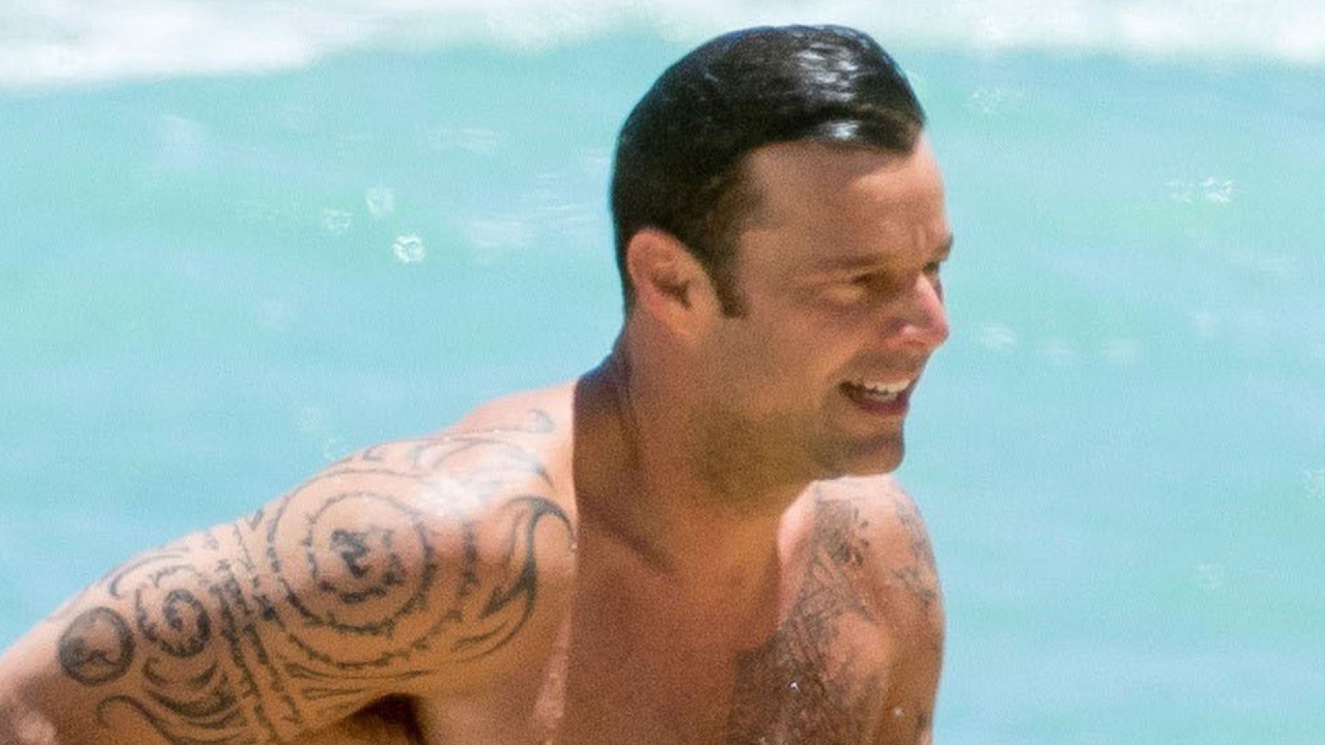 Ricky Martin Puts His Insanely Ripped Beach Body on Full Display!