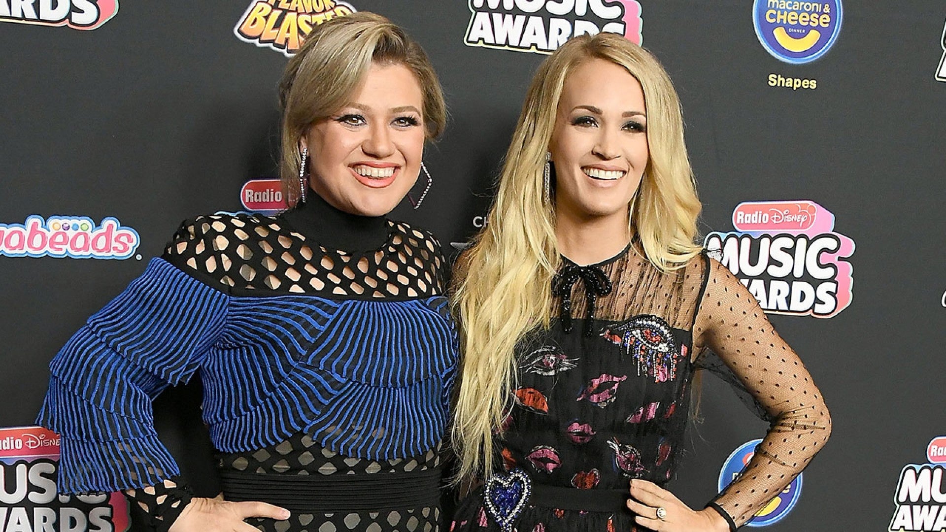 Kelly Clarkson Shuts Down Feud Rumors With Carrie Underwood (Exclusive)