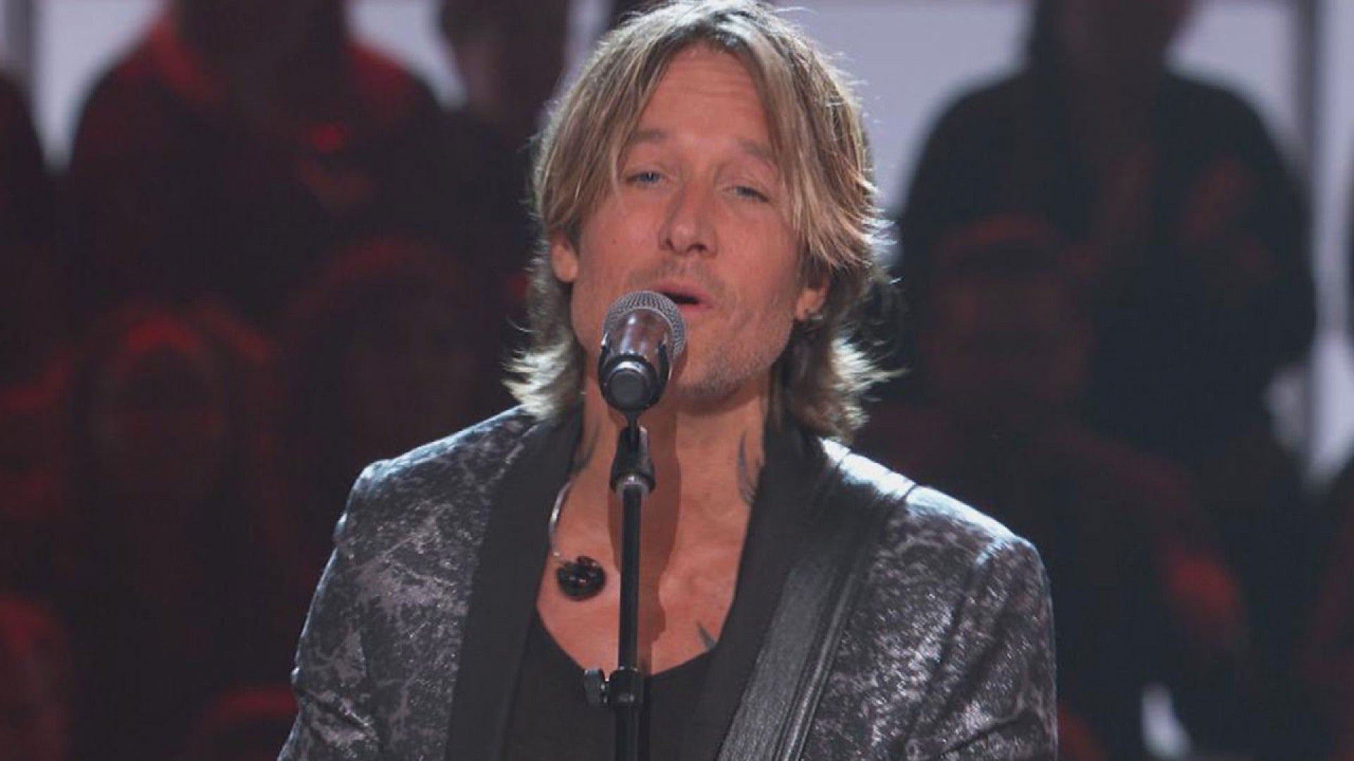 Watch Keith Urban Perform Elvis' Classic 'Burning Love'