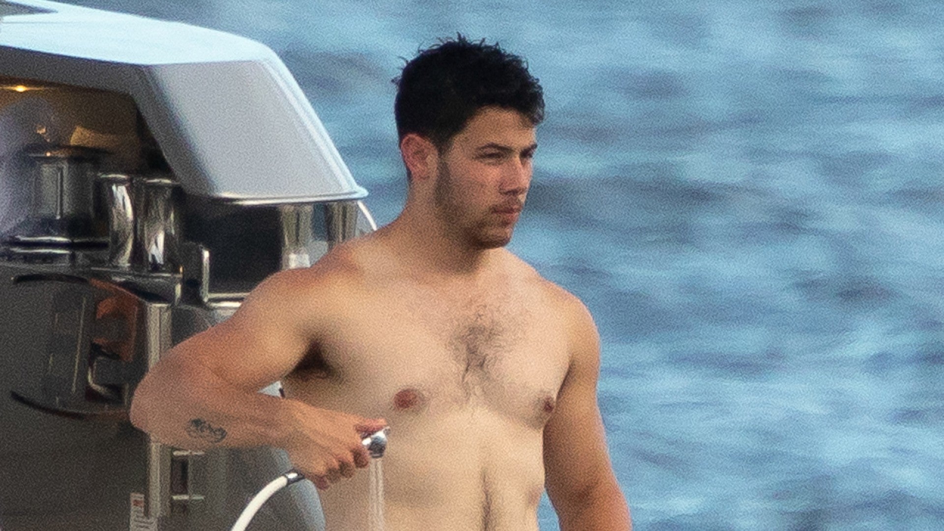 Nick Jonas Shirtless On A Yacht Is The Internets New Obsession 2384