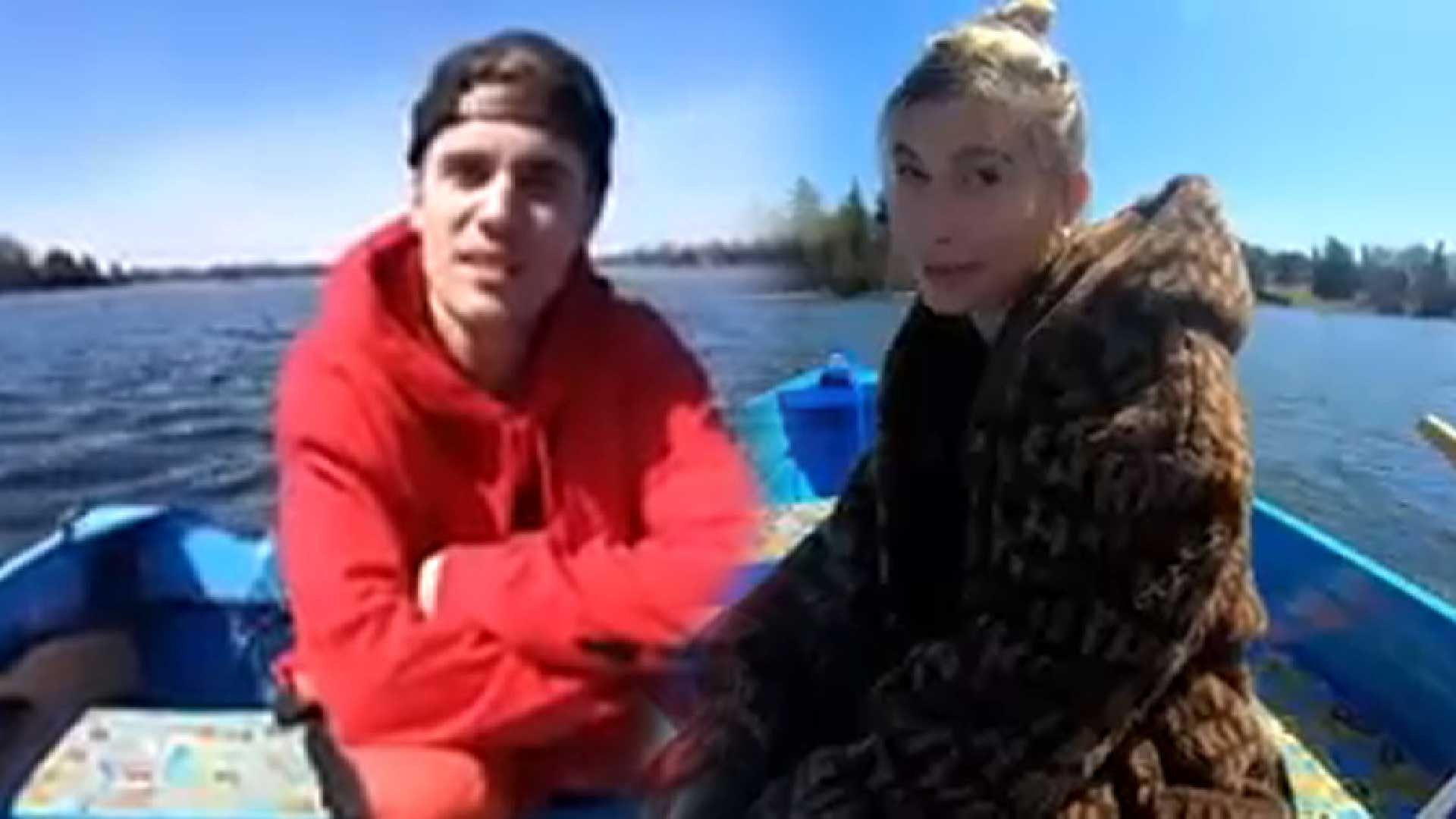 Justin Hailey Bieber Discuss Marriage And Allow Cameras Into Their Toronto Home In New Facebook Watch Series Entertainment Tonight