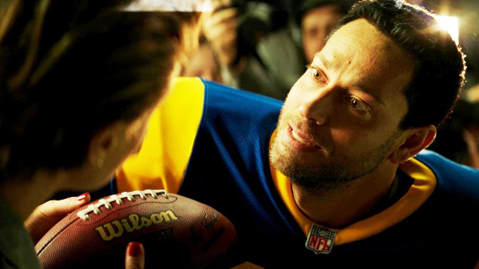 Zachary Levi Transforms Into NFL Great Kurt Warner in 'American Underdog'  First Look