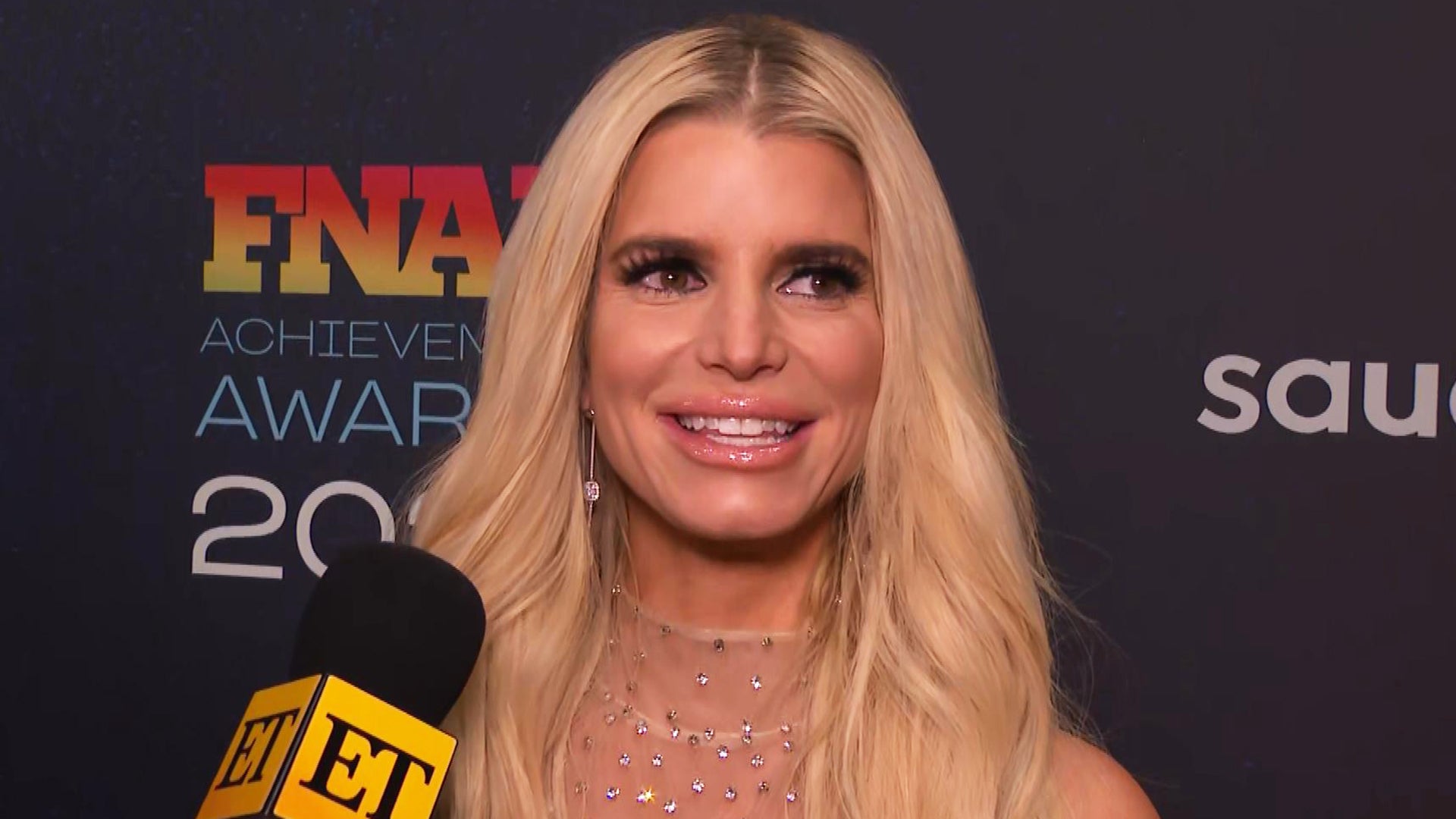 Jessica Simpson on New Music, Her Kids and Why She Feels Like an Icon  (Exclusive)