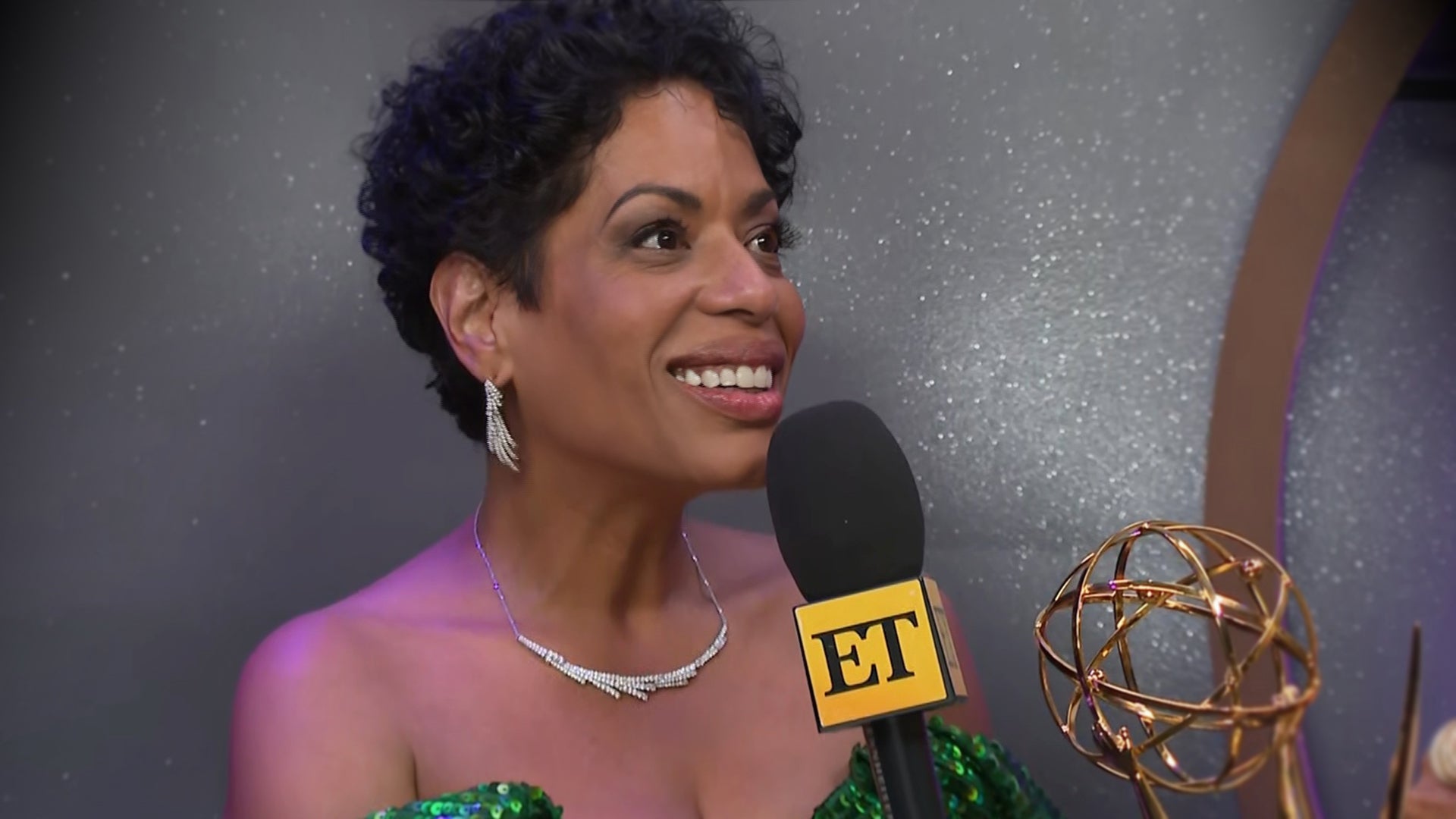 ‘The Bear’s Liza Colón-Zayas Reacts to Making Emmys History as First Latina Winner in Her Category  